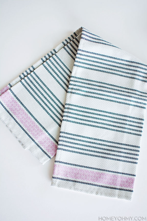 What Is A Tea Towel and Top 10 Ways of Using It?