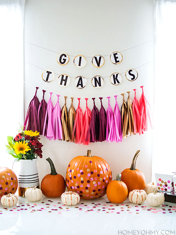 Friendsgiving party decor