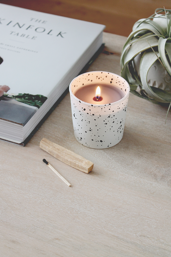 diy-faux-speckled-candles-almost-makes-perfect-1