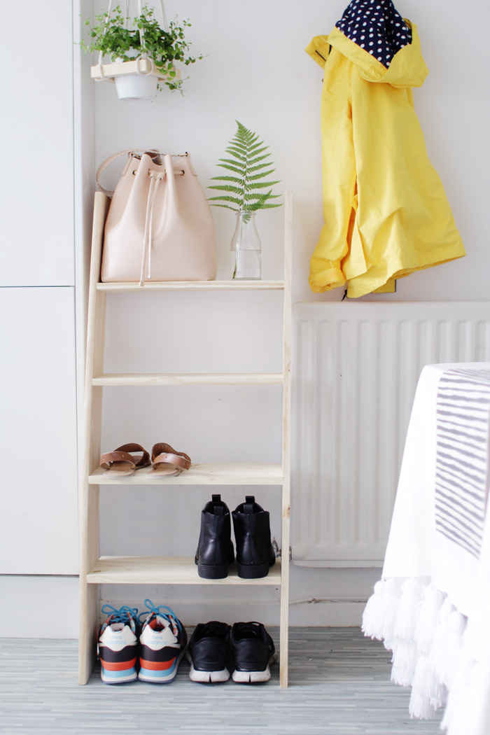 DIY-Ladder-Shelf-16