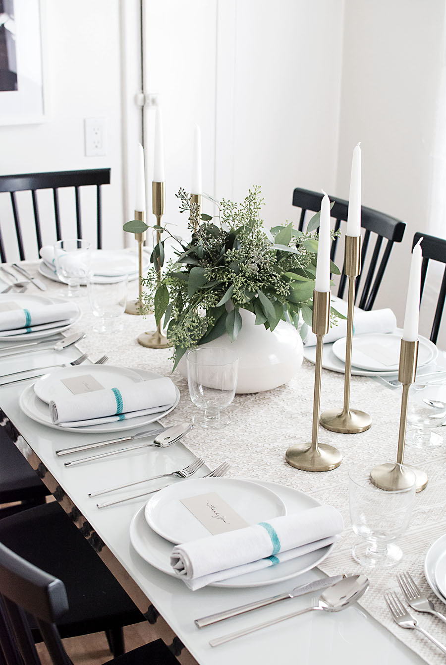 Simple and neutral Thanksgiving table - Homey Oh My!