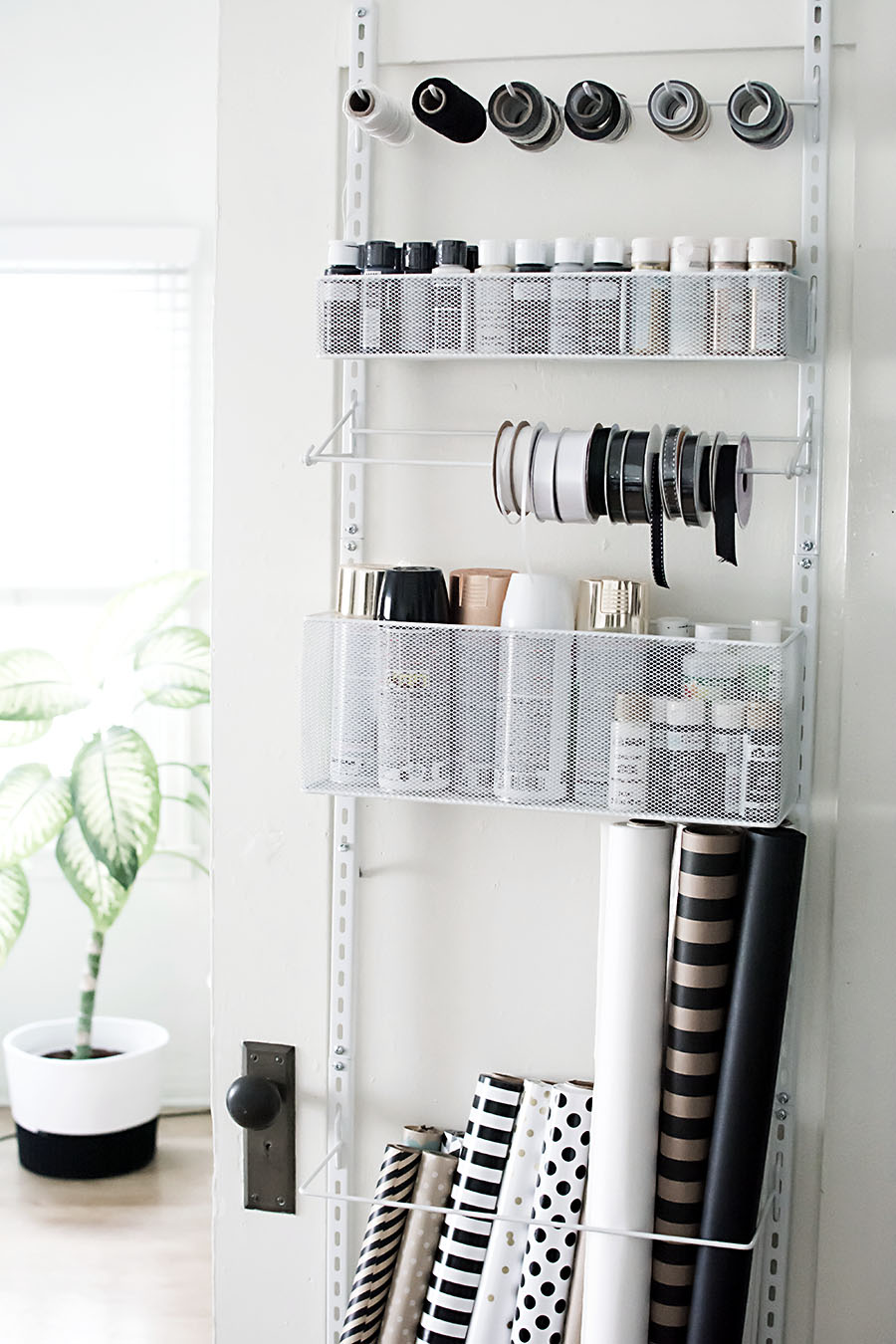 Hanging organizer