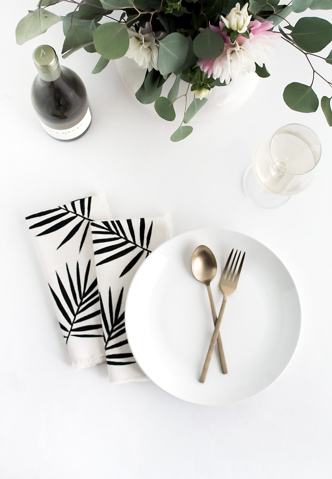 DIY Palm Leaf Napkins-4