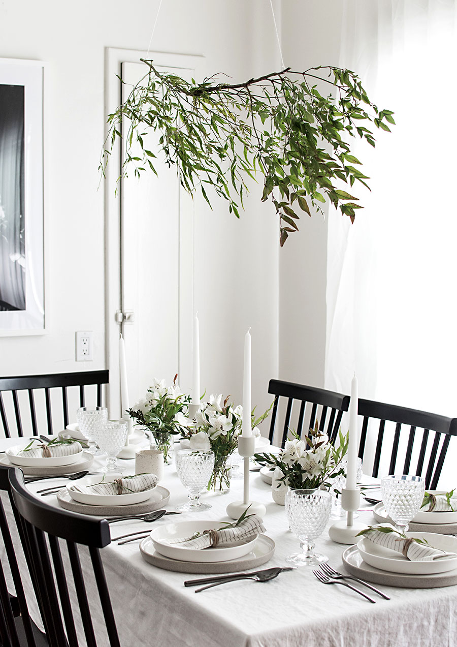 5 Tips for Creating an Affordable Modern Farmhouse Tablescape