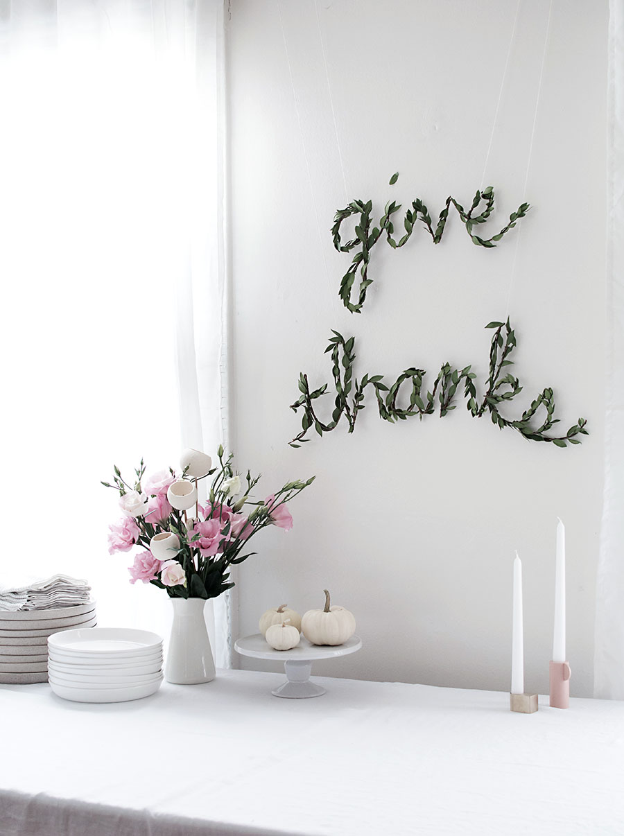 diy-thanksgiving-greenery-garland