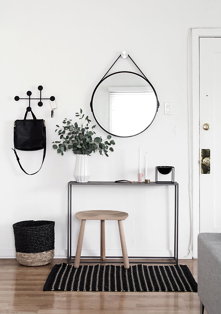 Small-Space Entryway Furniture