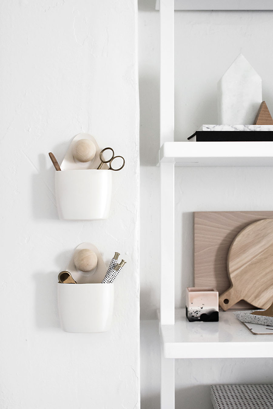 Wall online pouch organizer