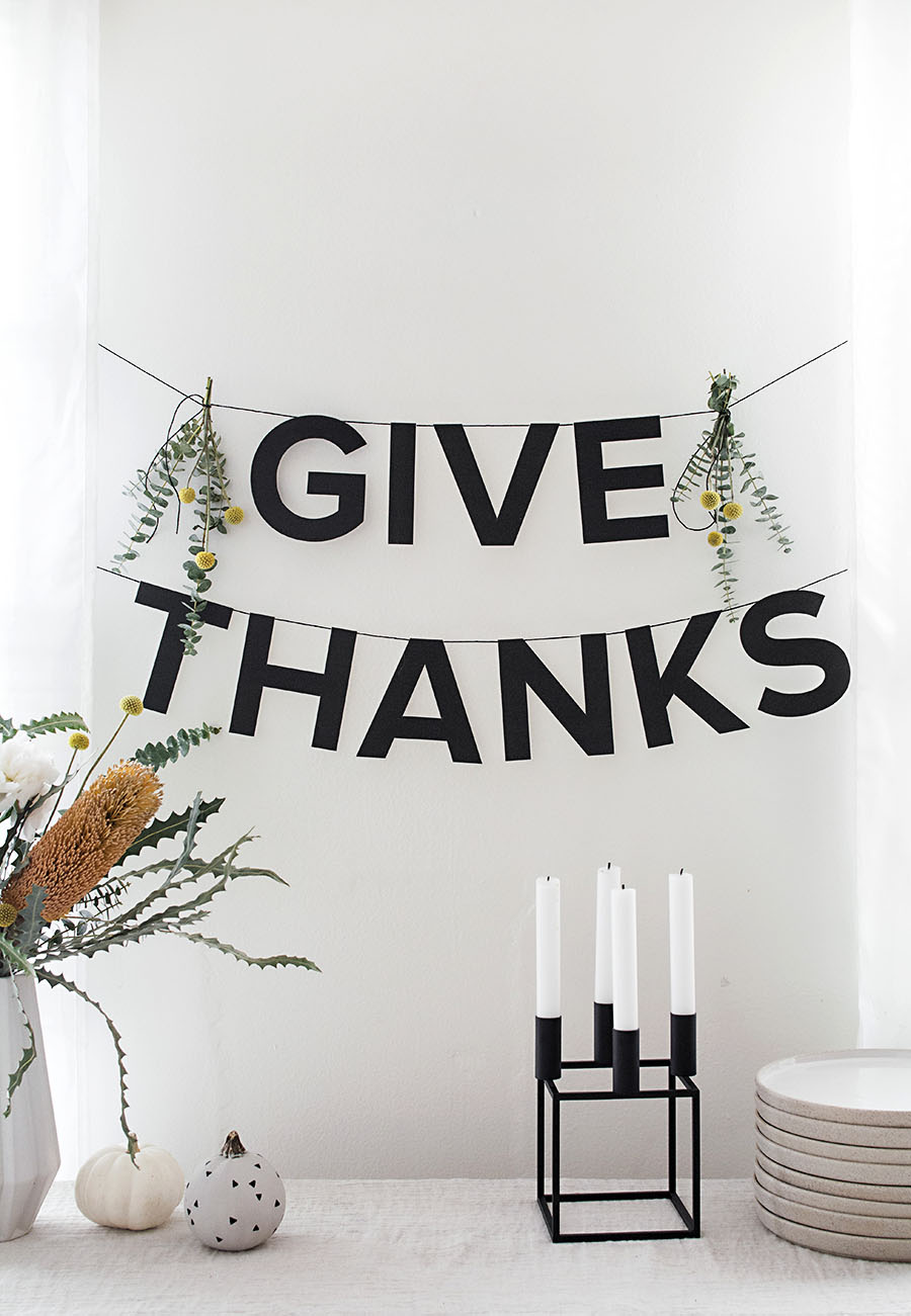 Thankful Hanging Wall Canvas Banner