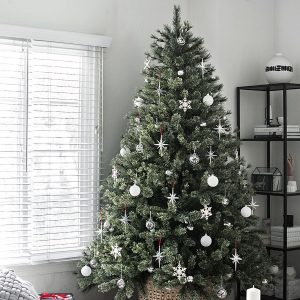 Modern Minimal Christmas Tree