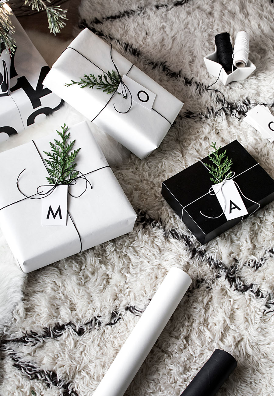 Kraft design Black and White Christmas Gift Tags - Printable at