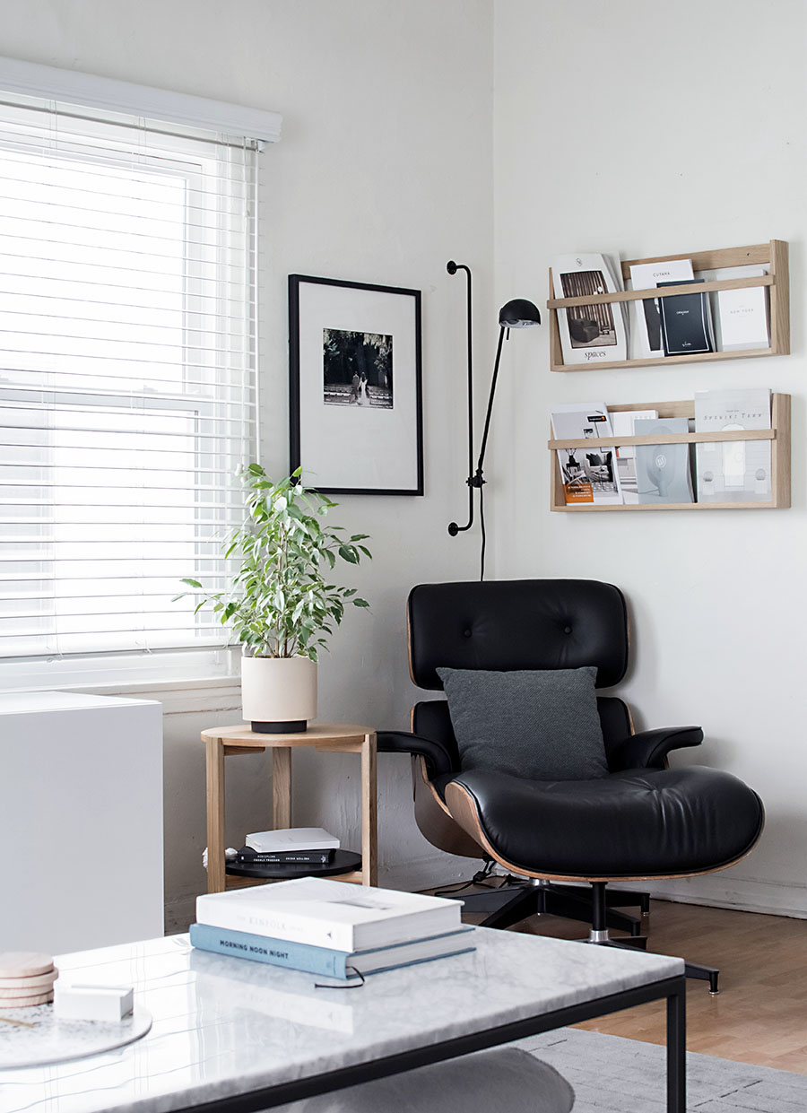 Reading sales corner table